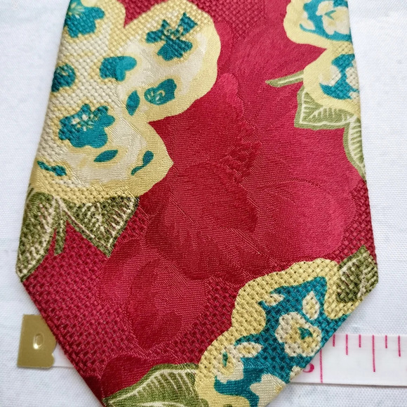BOSS Hugo Boss Silk Necktie Tie Red Cream Floral Pattern Made in Italy - Picture 6 of 9